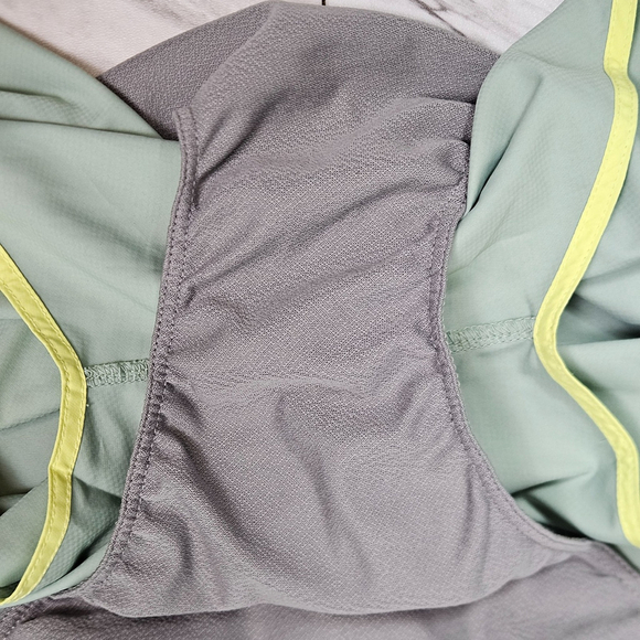 Patagonia Womens XL Strider Pro Shorts 2.5 Green Brief Liner Trail Running 24656 - Picture 11 of 16